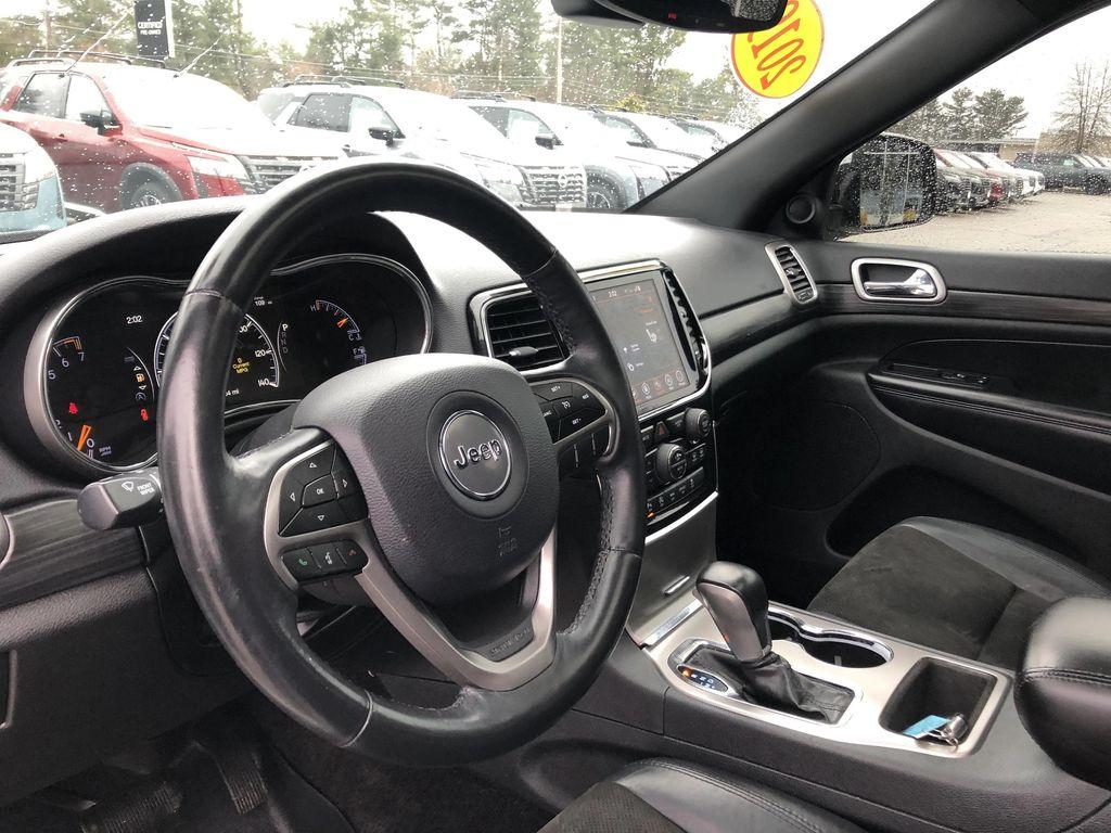 used 2019 Jeep Grand Cherokee car, priced at $18,999