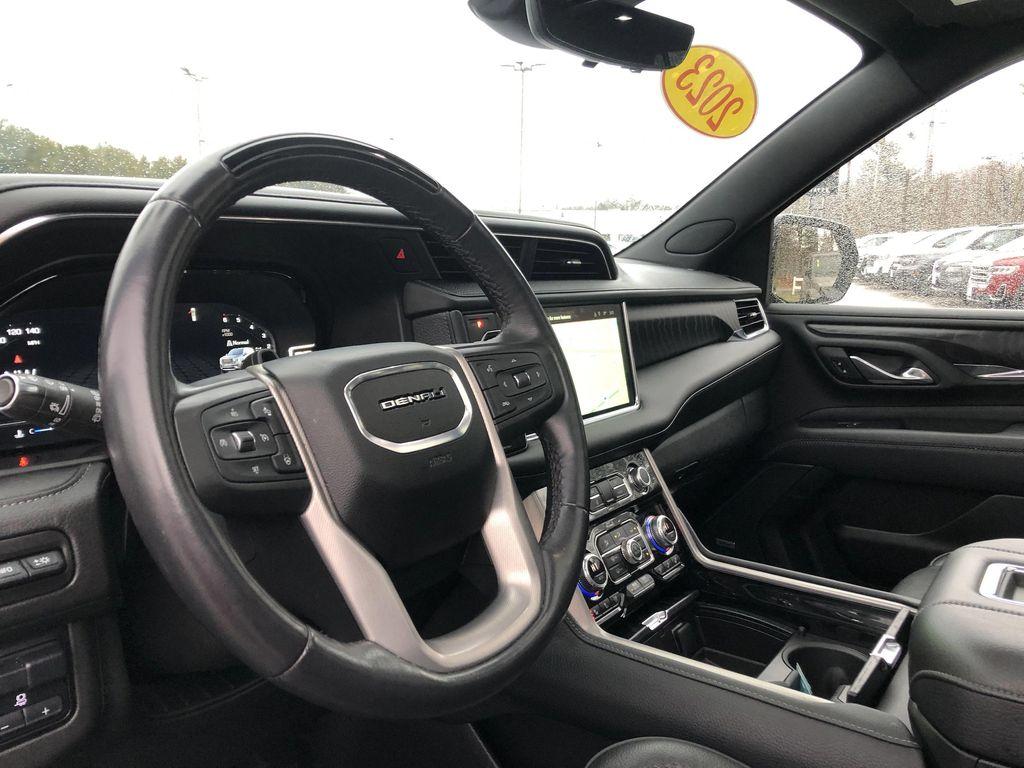 used 2023 GMC Yukon car, priced at $61,999