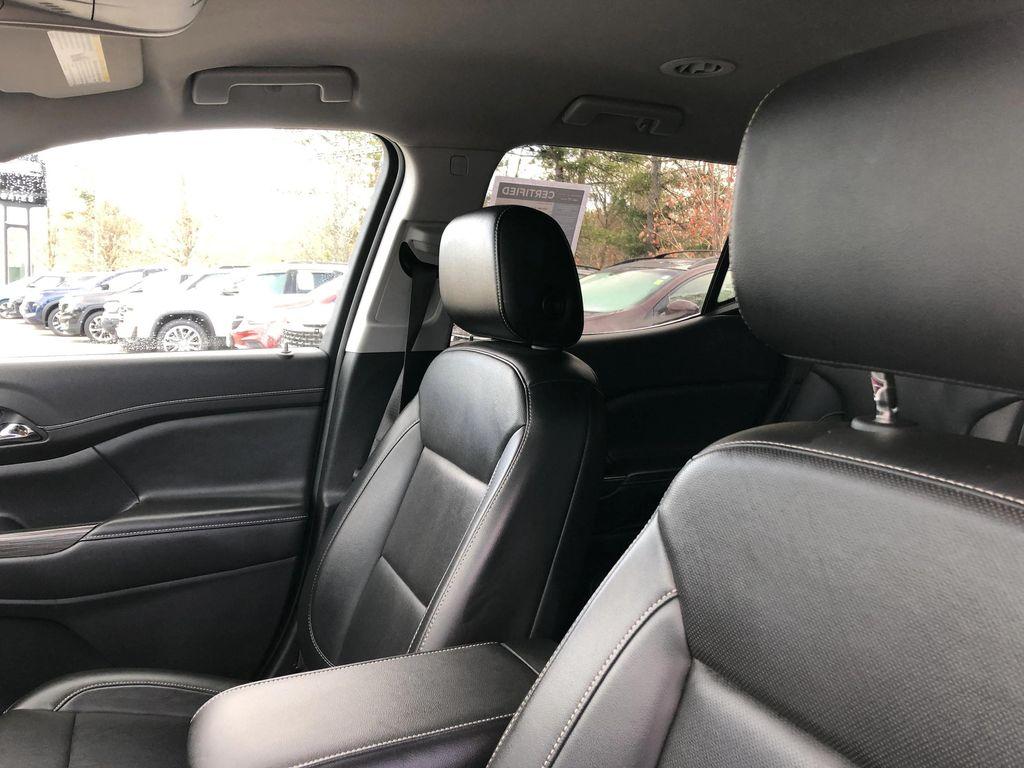 used 2023 GMC Acadia car, priced at $27,999