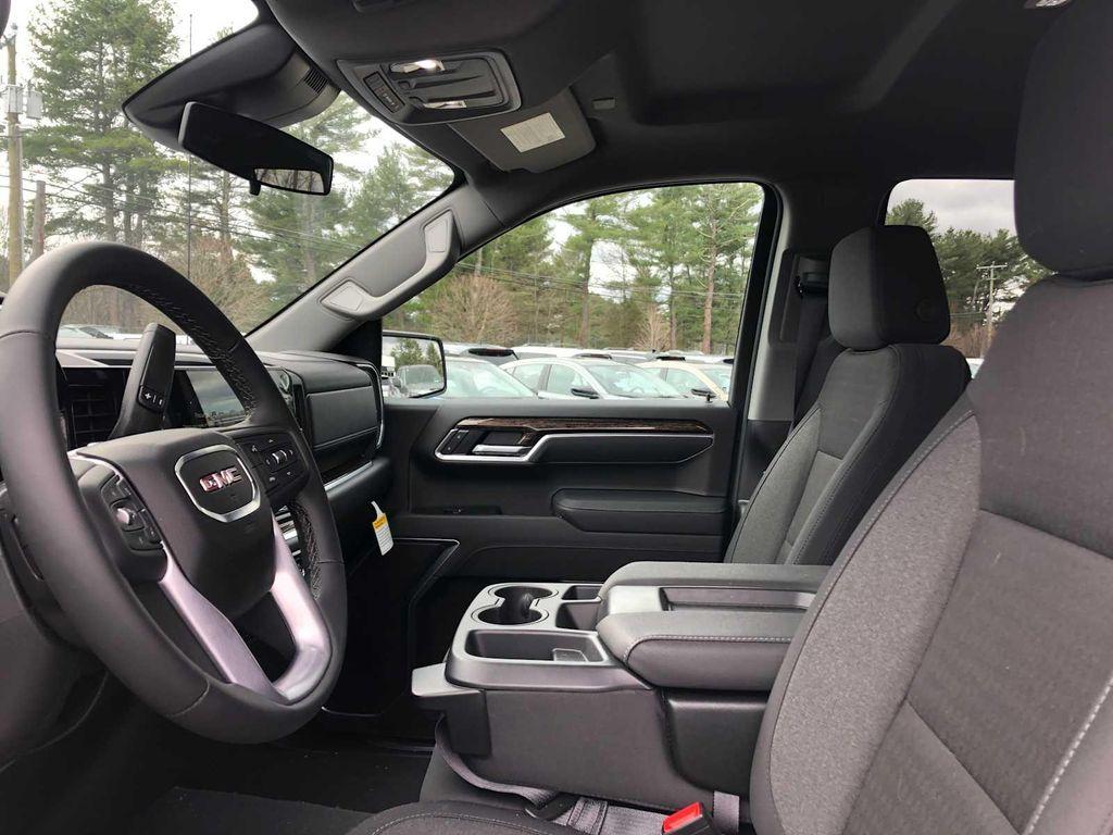 new 2026 GMC Sierra 1500 car, priced at $52,320