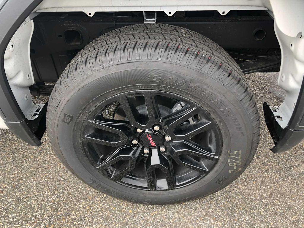 new 2026 GMC Sierra 1500 car, priced at $52,320