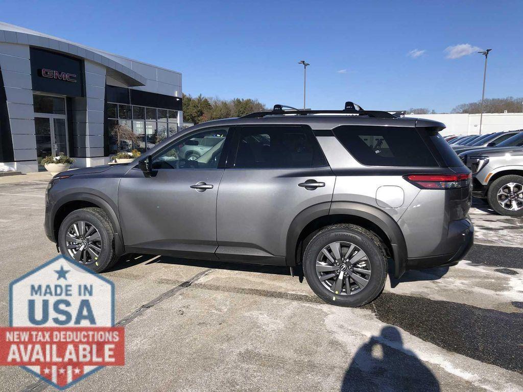 new 2026 Nissan Pathfinder car, priced at $39,108