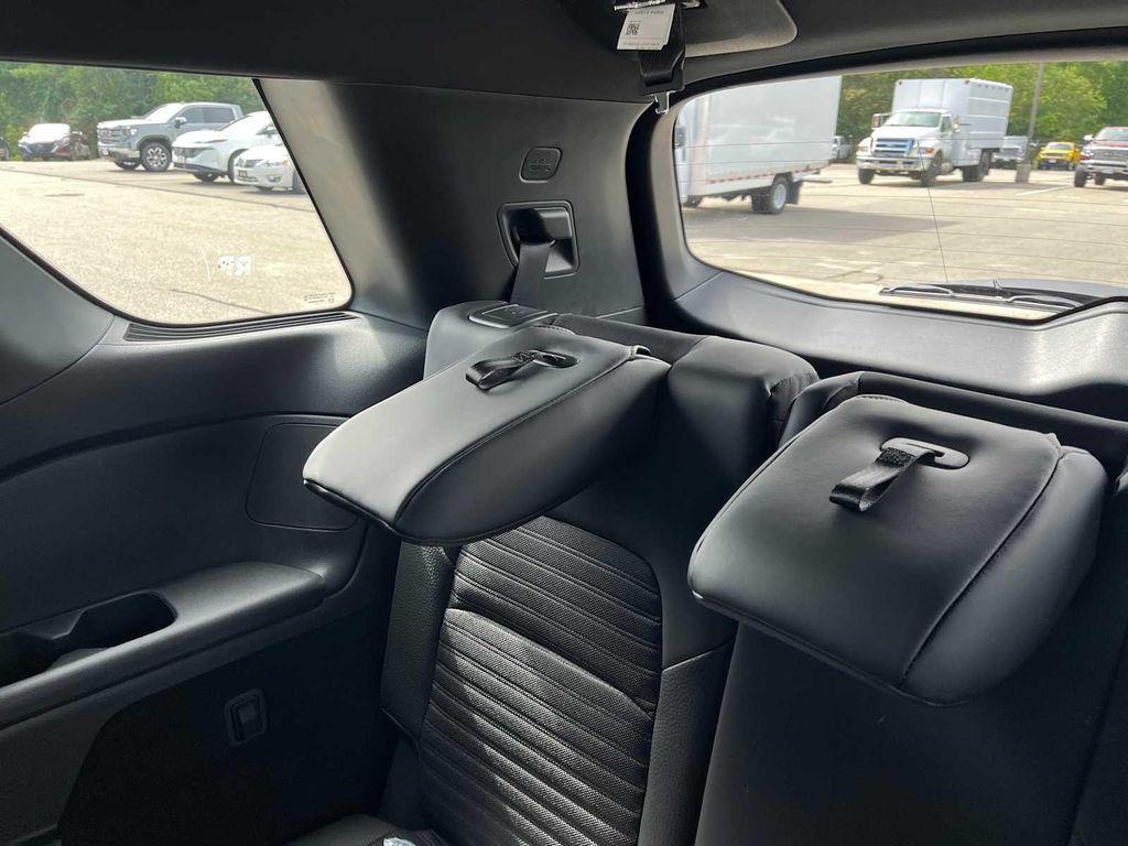 new 2026 Nissan Pathfinder car, priced at $46,408