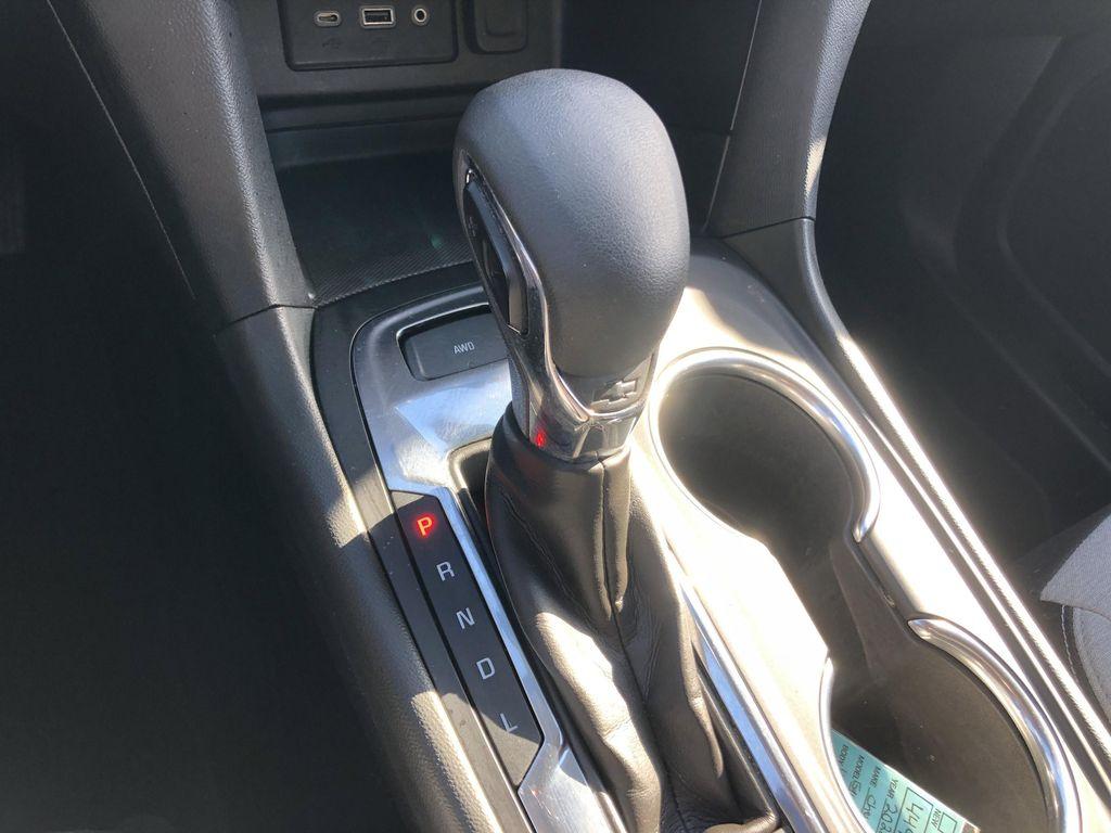 used 2022 Chevrolet Equinox car, priced at $17,999