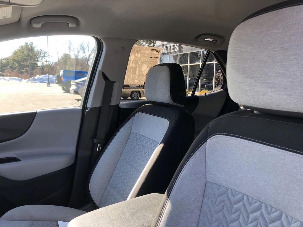 used 2022 Chevrolet Equinox car, priced at $17,999