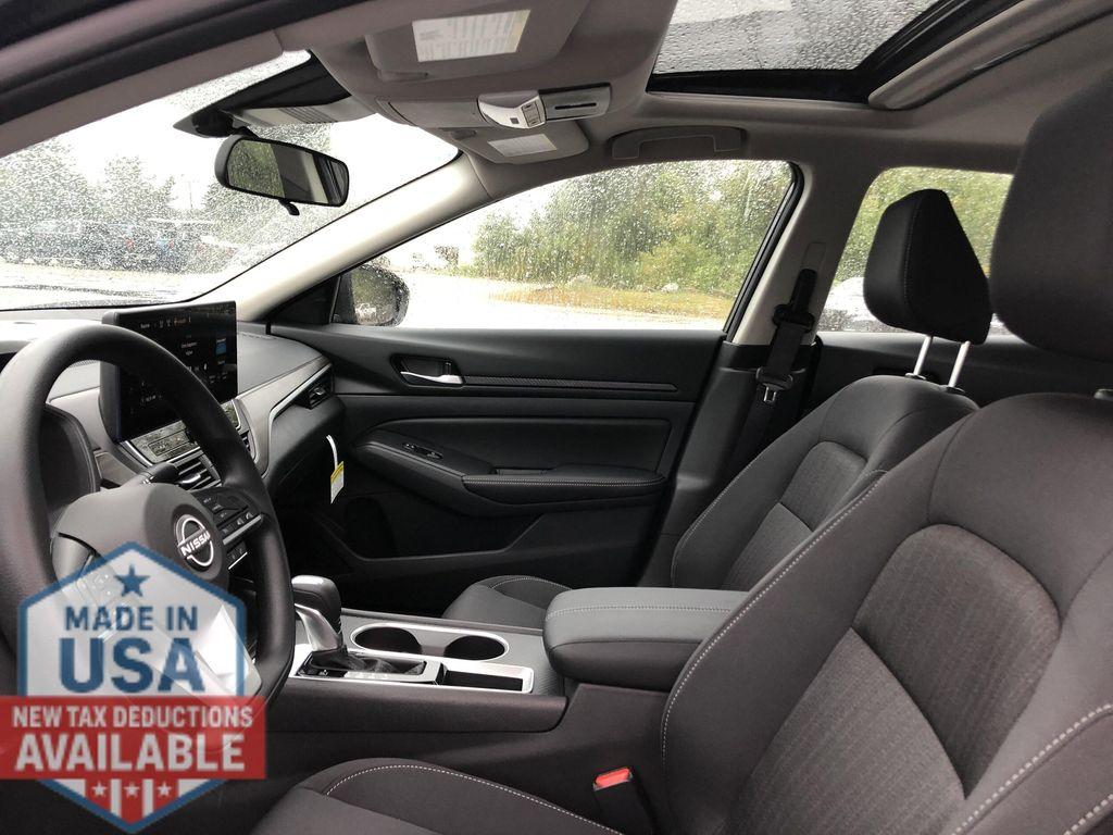 new 2025 Nissan Altima car, priced at $27,420