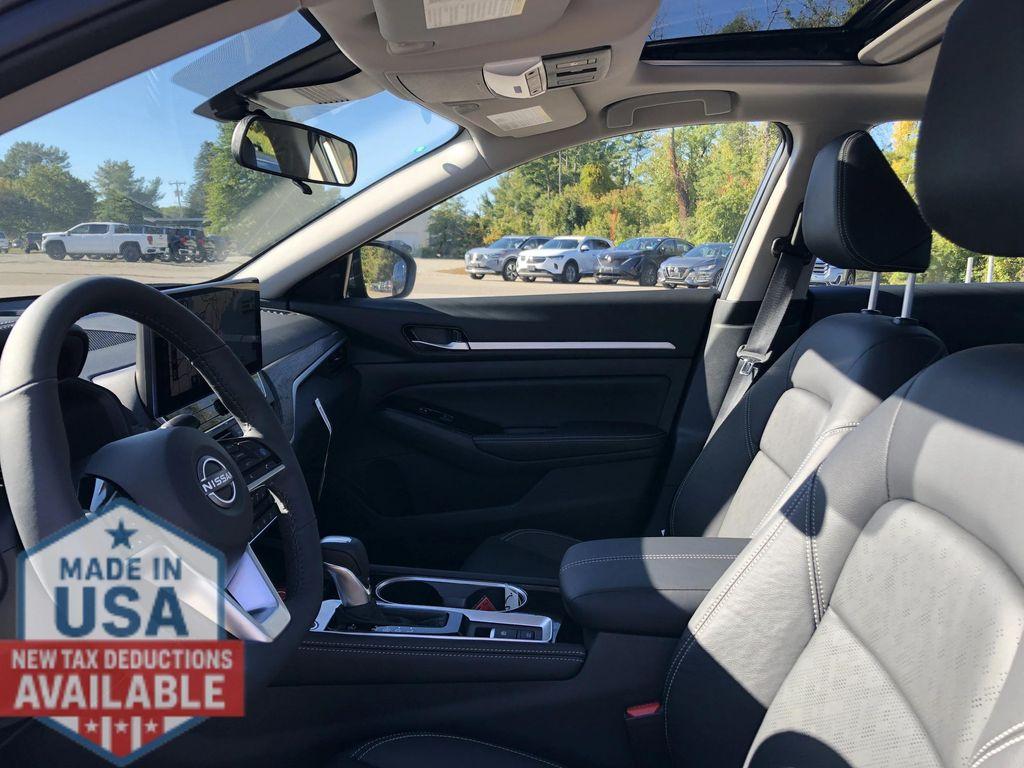 new 2025 Nissan Altima car, priced at $33,703
