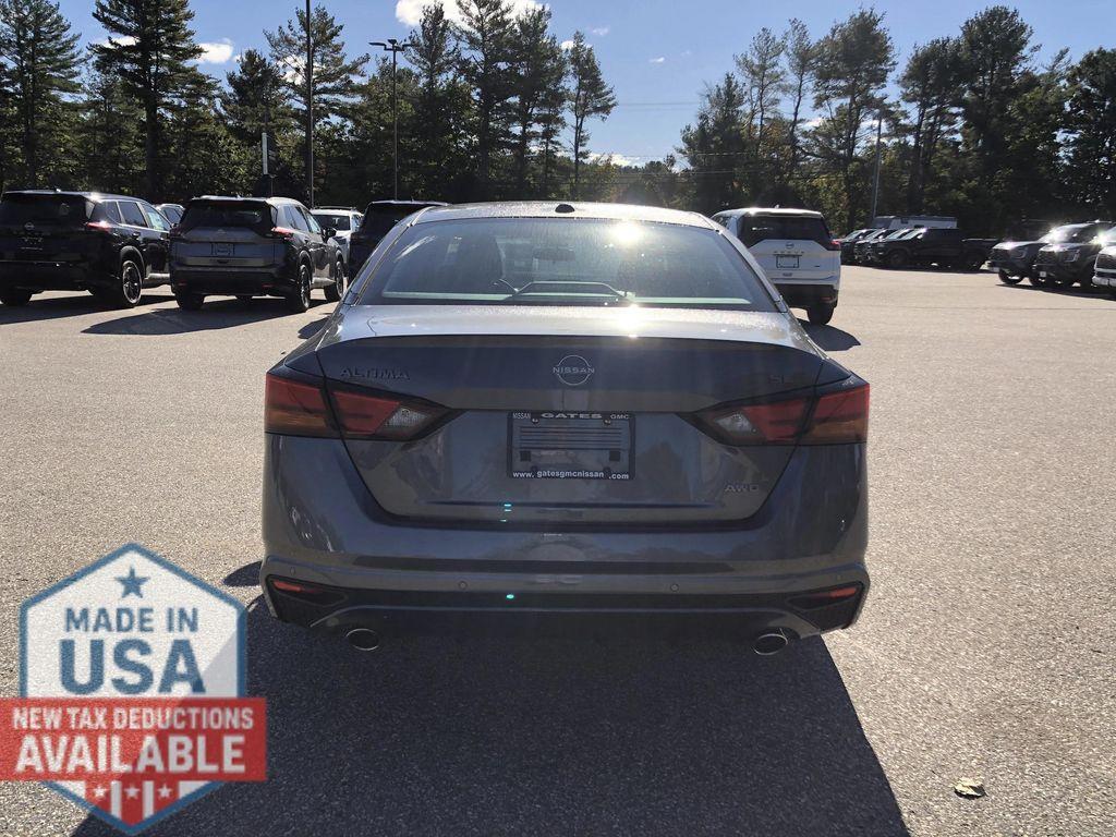 new 2025 Nissan Altima car, priced at $33,703