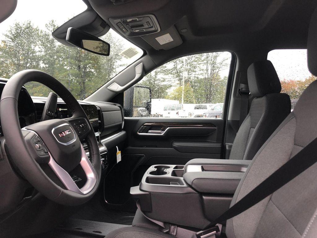 new 2026 GMC Sierra 2500 car, priced at $75,200