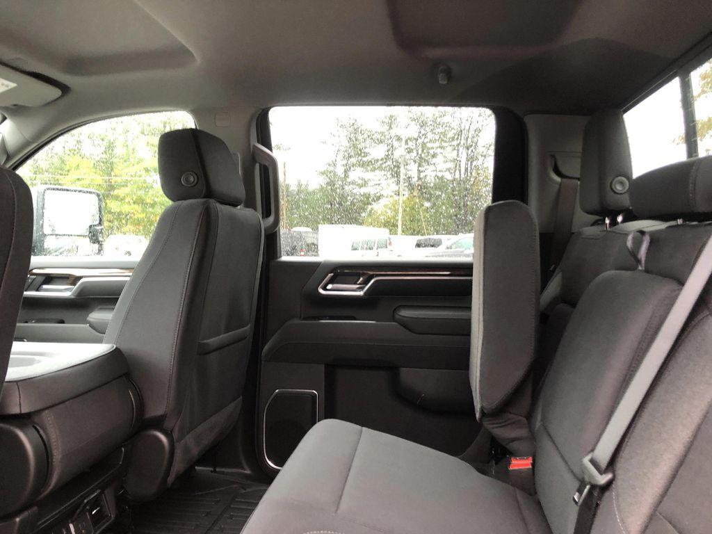 new 2026 GMC Sierra 2500 car, priced at $75,200