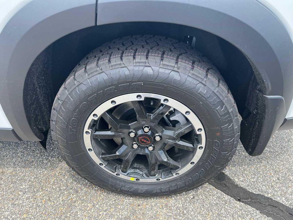 new 2026 Nissan Pathfinder car, priced at $45,318