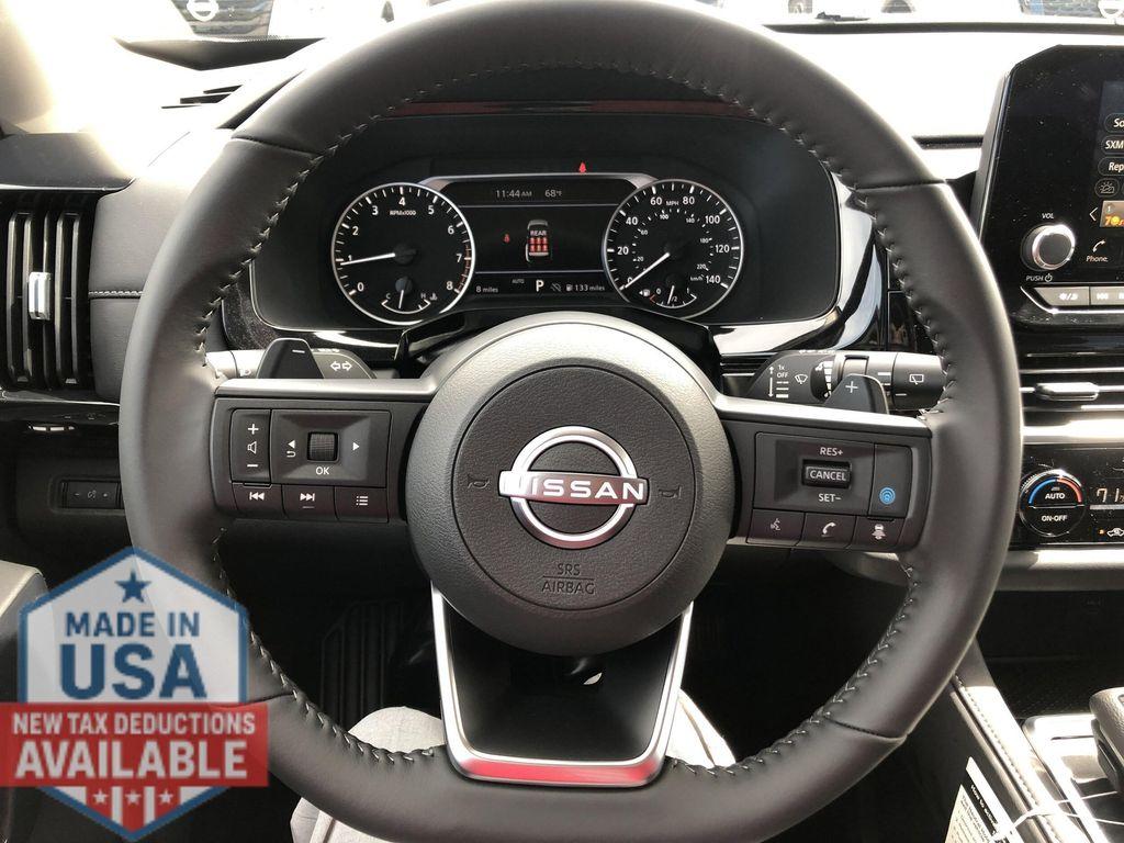 new 2025 Nissan Pathfinder car, priced at $36,880