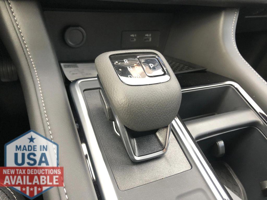 new 2025 Nissan Pathfinder car, priced at $39,375