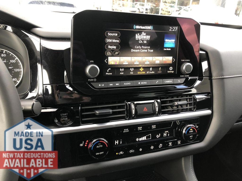 new 2025 Nissan Pathfinder car, priced at $39,375