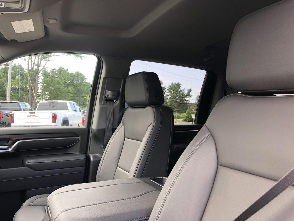 new 2025 GMC Sierra 2500 car, priced at $69,405