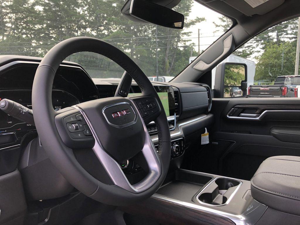 new 2025 GMC Sierra 2500 car, priced at $69,405