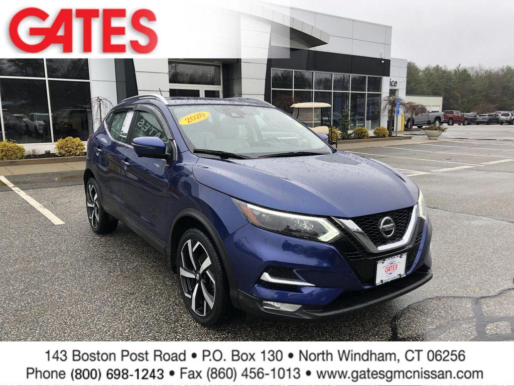 used 2020 Nissan Rogue Sport car, priced at $23,999