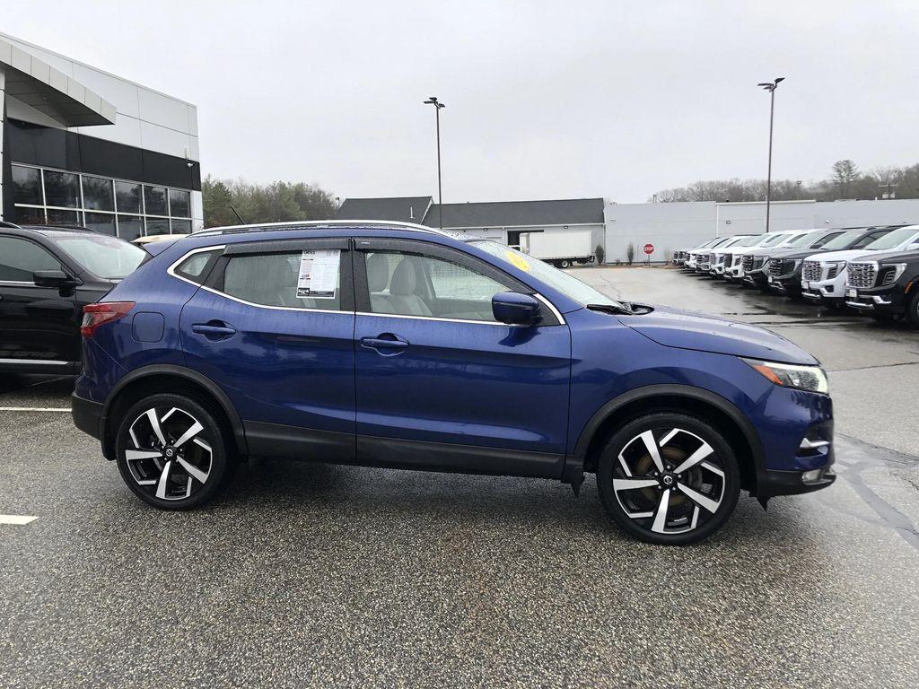 used 2020 Nissan Rogue Sport car, priced at $23,999
