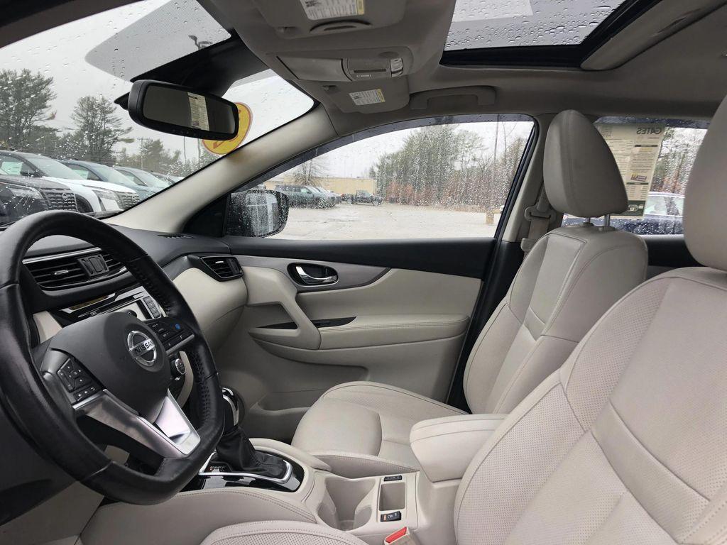 used 2020 Nissan Rogue Sport car, priced at $23,999