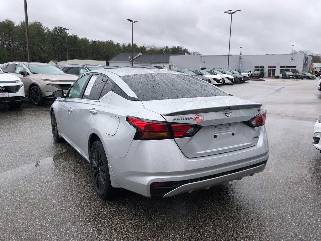 used 2024 Nissan Altima car, priced at $25,999
