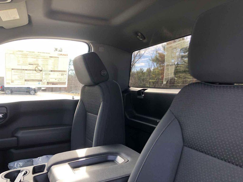 new 2026 GMC Sierra 1500 car, priced at $45,328