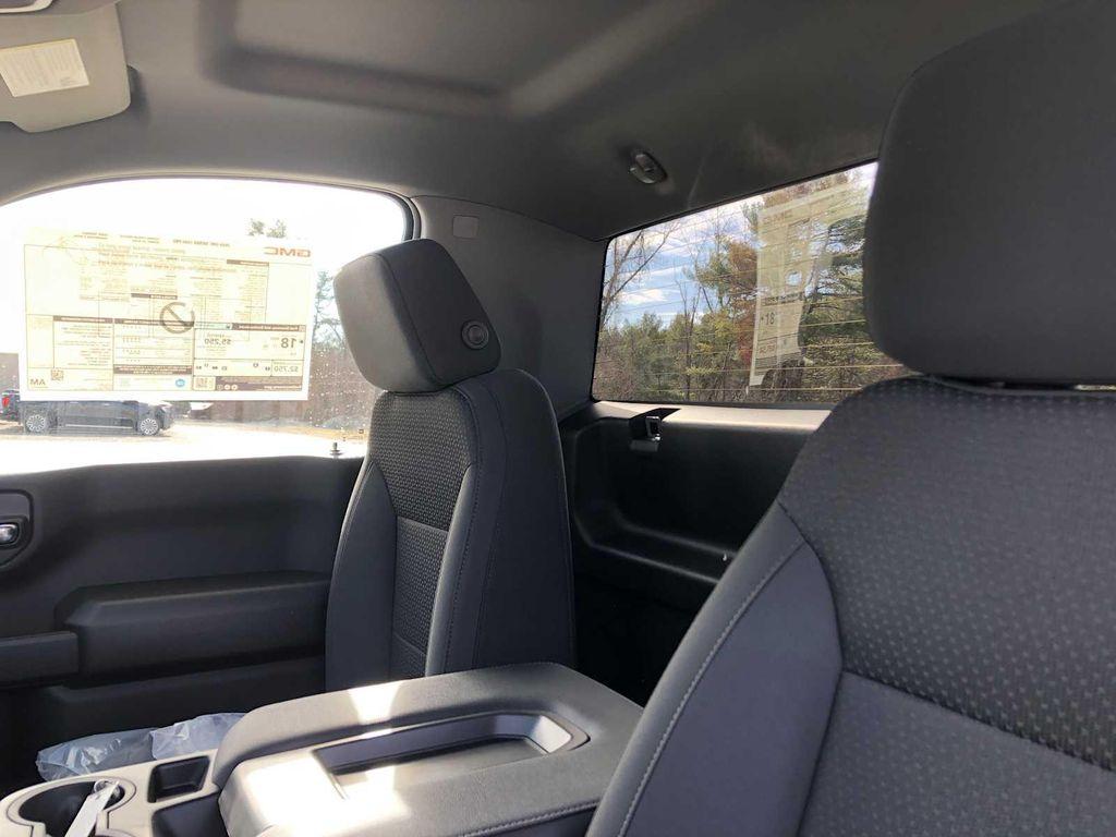 new 2026 GMC Sierra 1500 car, priced at $45,828
