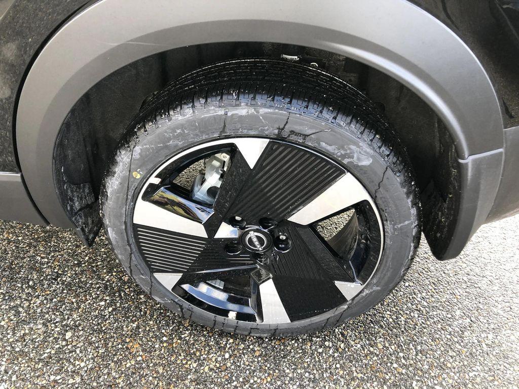 new 2026 Nissan Kicks car, priced at $30,385