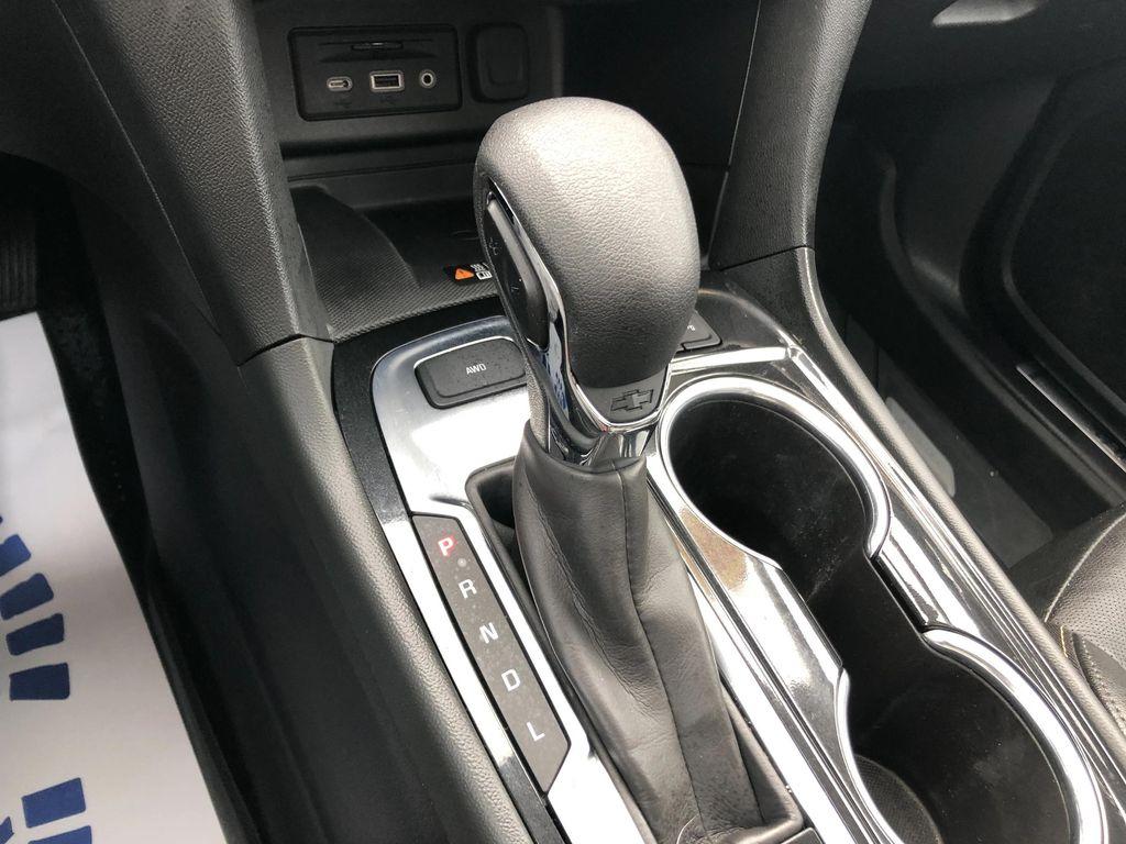 used 2022 Chevrolet Equinox car, priced at $25,507