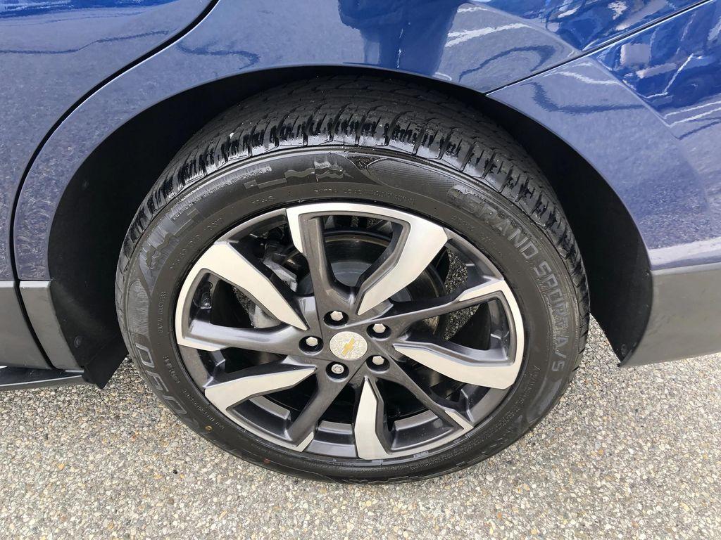 used 2022 Chevrolet Equinox car, priced at $25,507