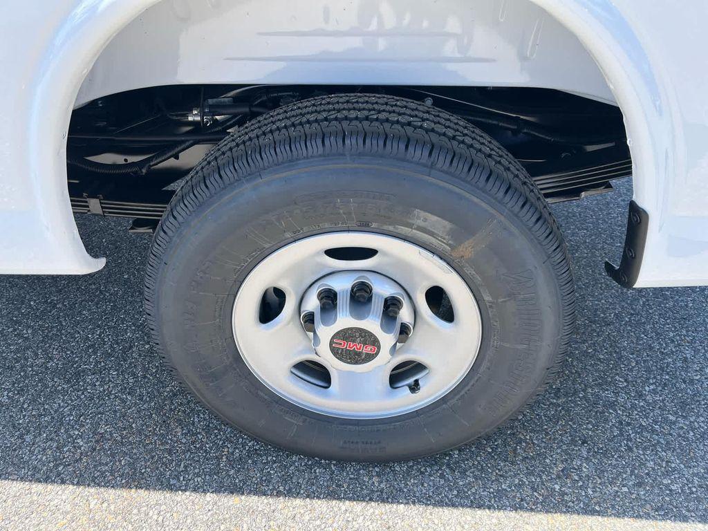 new 2026 GMC Savana 3500 car, priced at $53,463