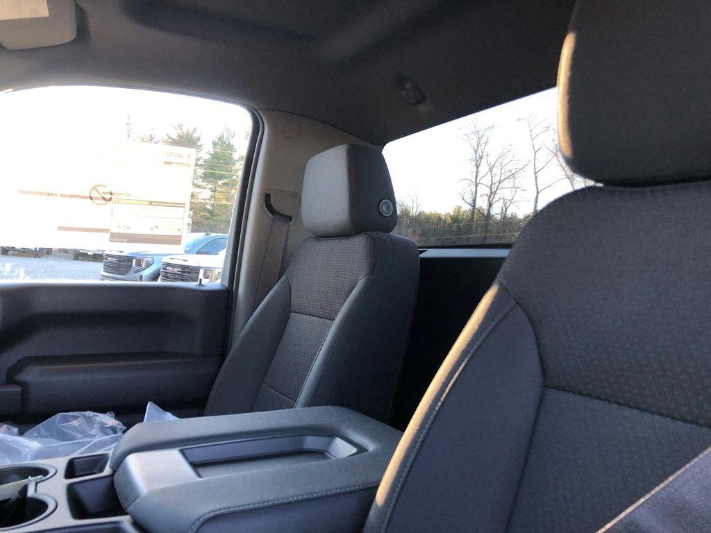 new 2026 GMC Sierra 3500 car, priced at $55,295