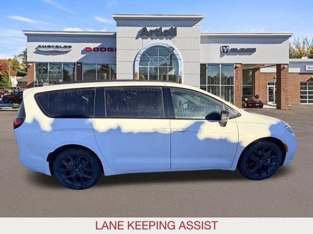 new 2026 Chrysler Pacifica car, priced at $49,105