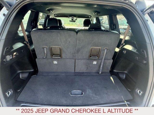 used 2025 Jeep Grand Cherokee L car, priced at $40,989