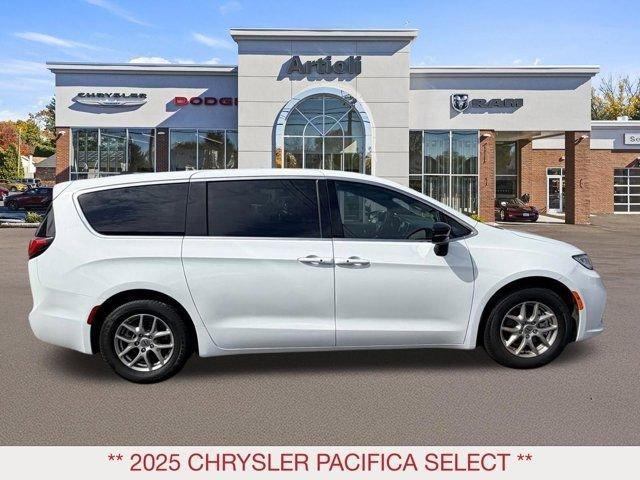 used 2025 Chrysler Pacifica car, priced at $28,998