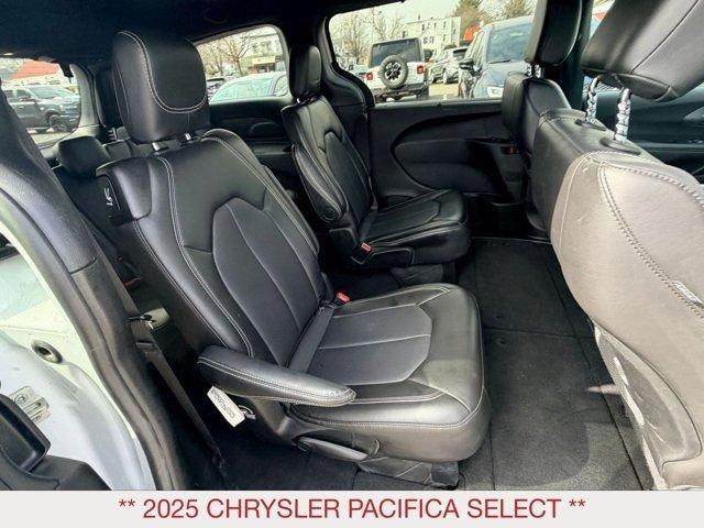 used 2025 Chrysler Pacifica car, priced at $28,998