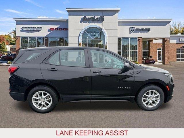 used 2023 Chevrolet Equinox car, priced at $19,555