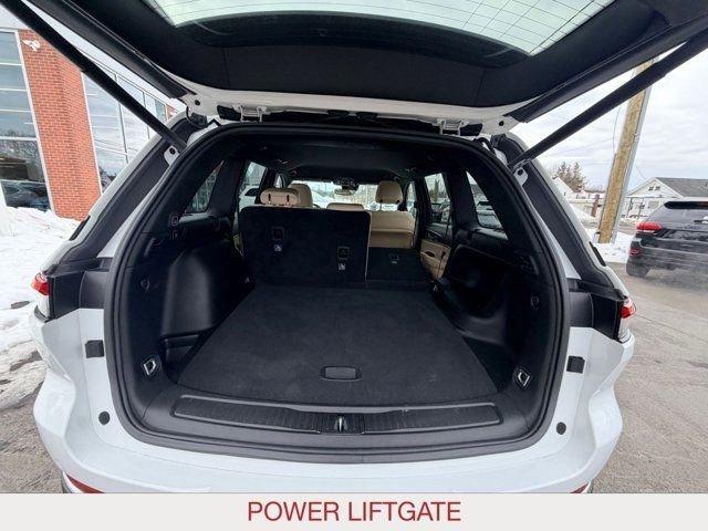 used 2023 Jeep Grand Cherokee car, priced at $30,971
