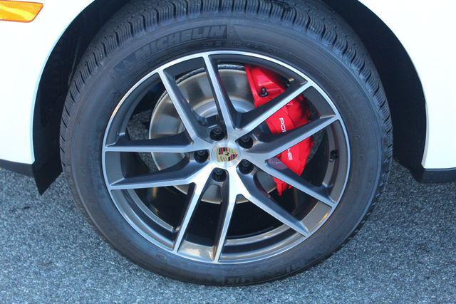 new 2026 Porsche Macan car