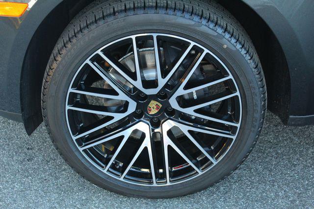 new 2026 Porsche Macan car