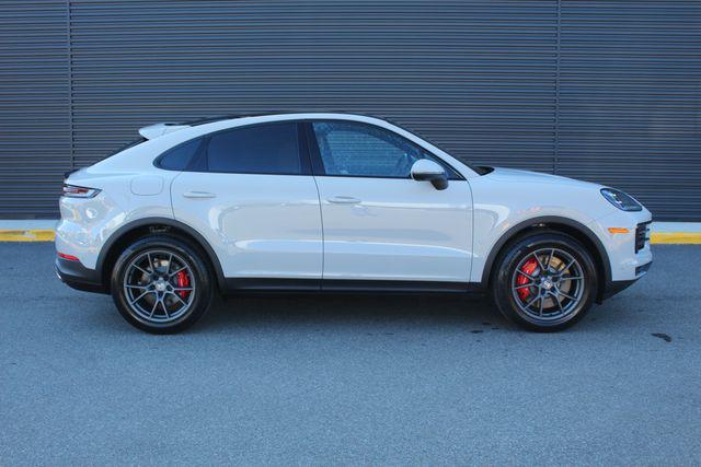 new 2026 Porsche Cayenne car