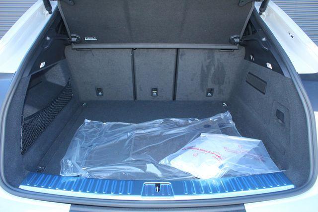 new 2026 Porsche Cayenne car