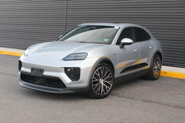 new 2025 Porsche Macan car