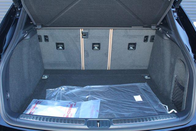 new 2026 Porsche Macan car