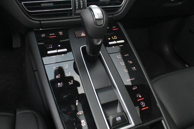 new 2025 Porsche Macan car, priced at $86,685