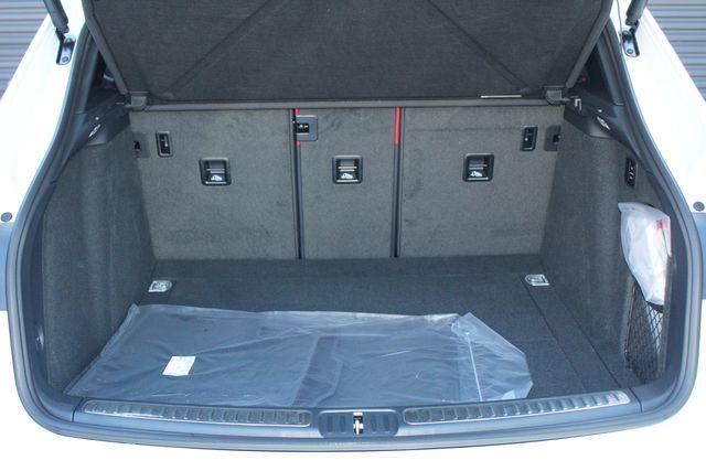 new 2026 Porsche Macan car