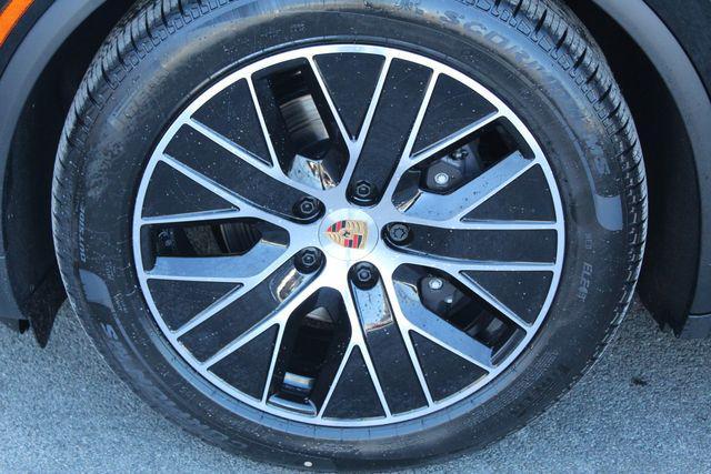 new 2026 Porsche Macan car