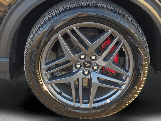 used 2025 Ford Explorer car, priced at $39,900