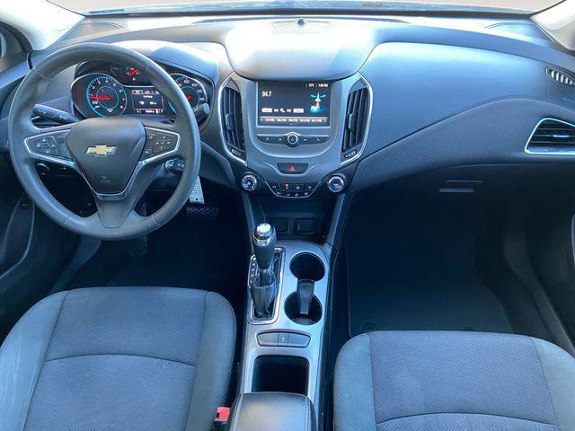 used 2017 Chevrolet Cruze car