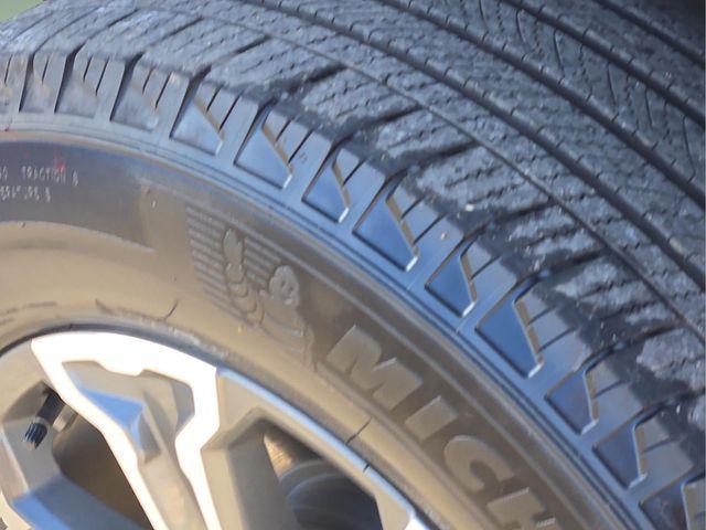 used 2025 GMC Sierra 1500 car, priced at $44,900