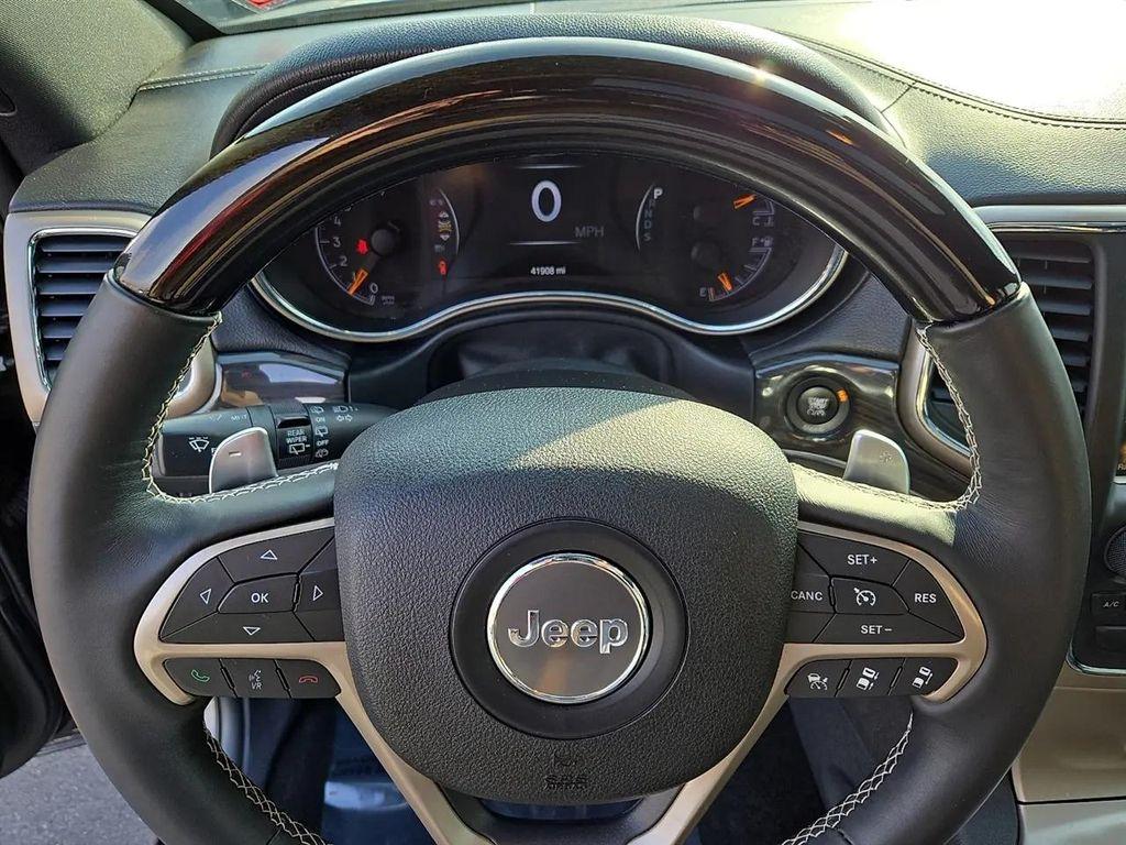used 2015 Jeep Grand Cherokee car, priced at $17,616